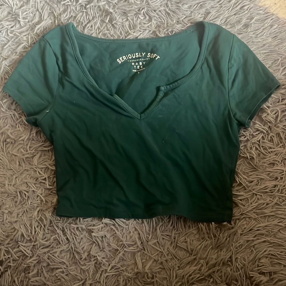 Hunter green Aeropostale baby tee. Size M